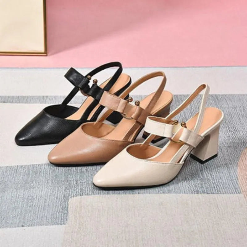 https://cdn.shopify.com/s/files/1/0665/8821/3361/files/Divina11.jpg?v=1774151128
