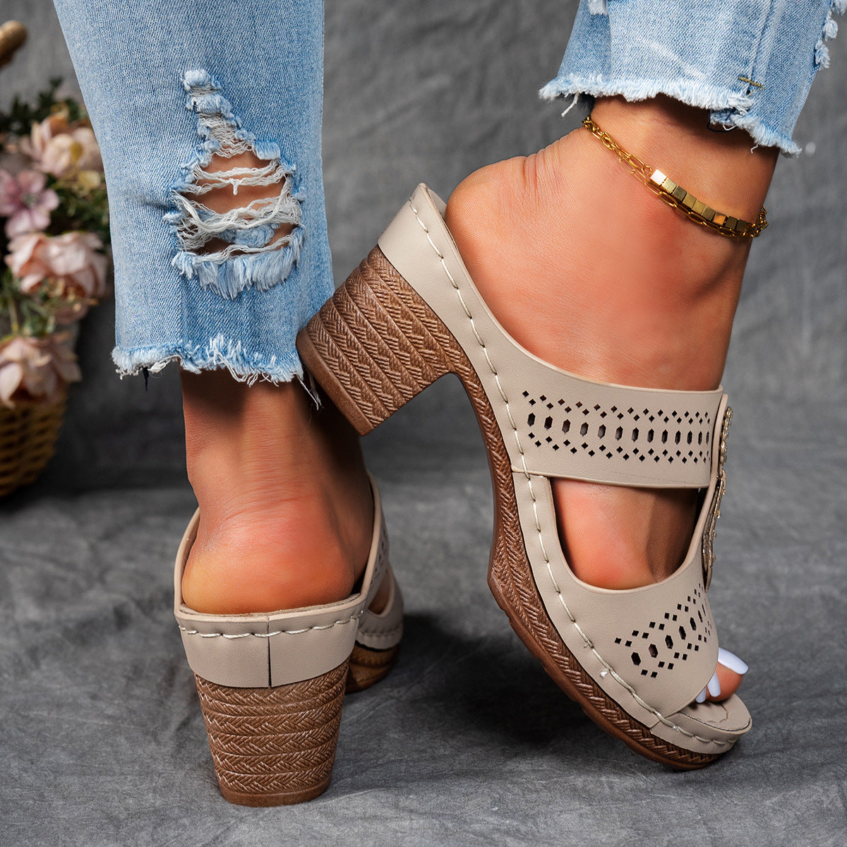 https://cdn.shopify.com/s/files/1/0665/8821/3361/files/O1CN01Rg4o9H25XXnCmYo69-_2207558007536-0-cib.jpg?v=1775795544