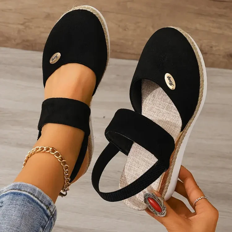 https://cdn.shopify.com/s/files/1/0665/8821/3361/files/antonella_12.webp?v=1774149052