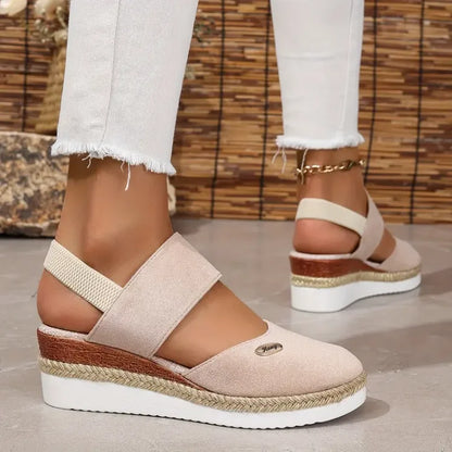 https://cdn.shopify.com/s/files/1/0665/8821/3361/files/antonella_21.webp?v=1774149052