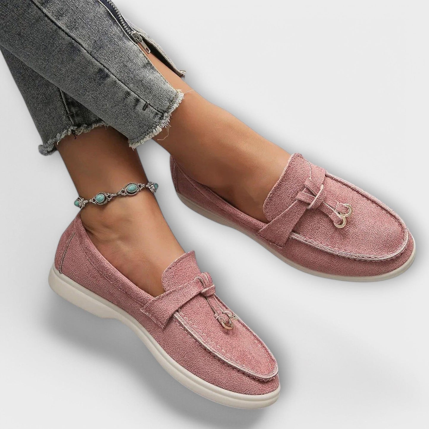 https://cdn.shopify.com/s/files/1/0665/8821/3361/files/damen-beige-loafer-elegant-Photoroom_b893615d-6f98-4dcc-8475-3819730a41b2.jpg?v=1775794650