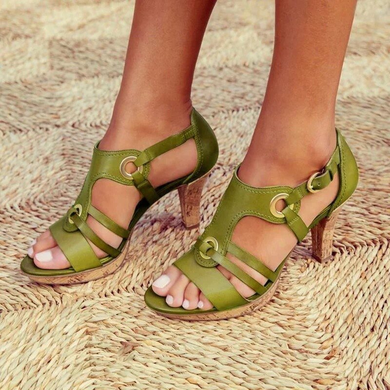 https://cdn.shopify.com/s/files/1/0665/8821/3361/files/sandale-cruz-talon-stability-confort-tendance-de-la-saison-920113.jpg?v=1775884122